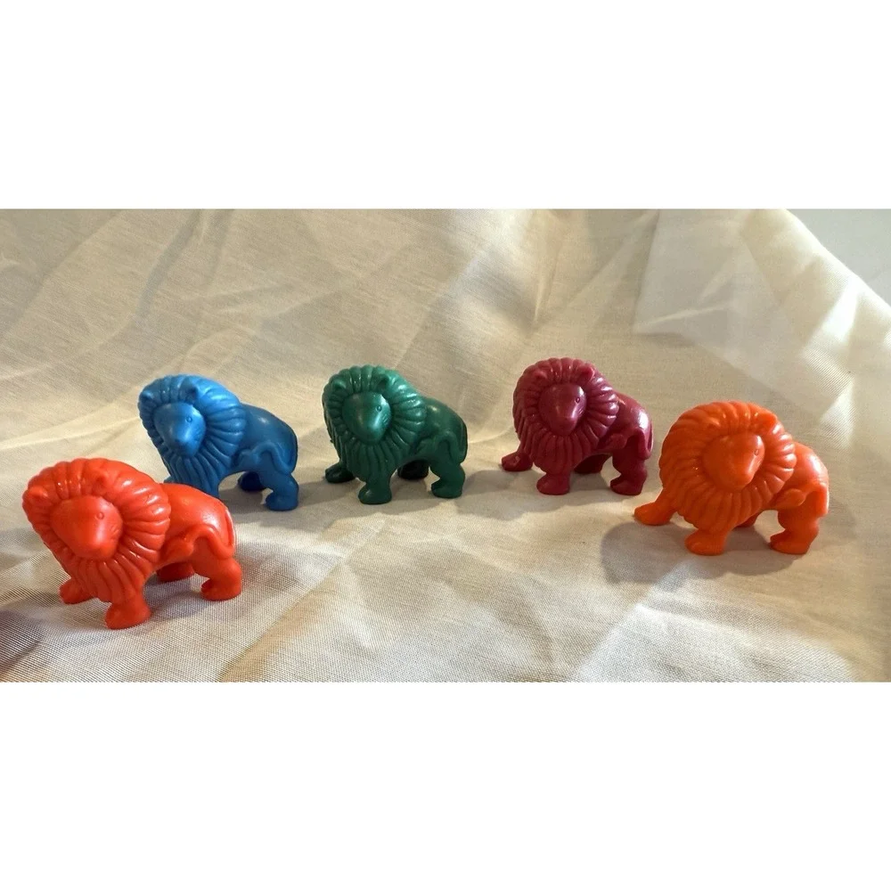 Vintage Lot of 18 Tootsie Toys Zoo Animal Rubber Animal Figures
